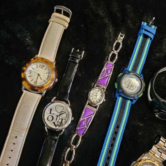 Resellers lot of working watches